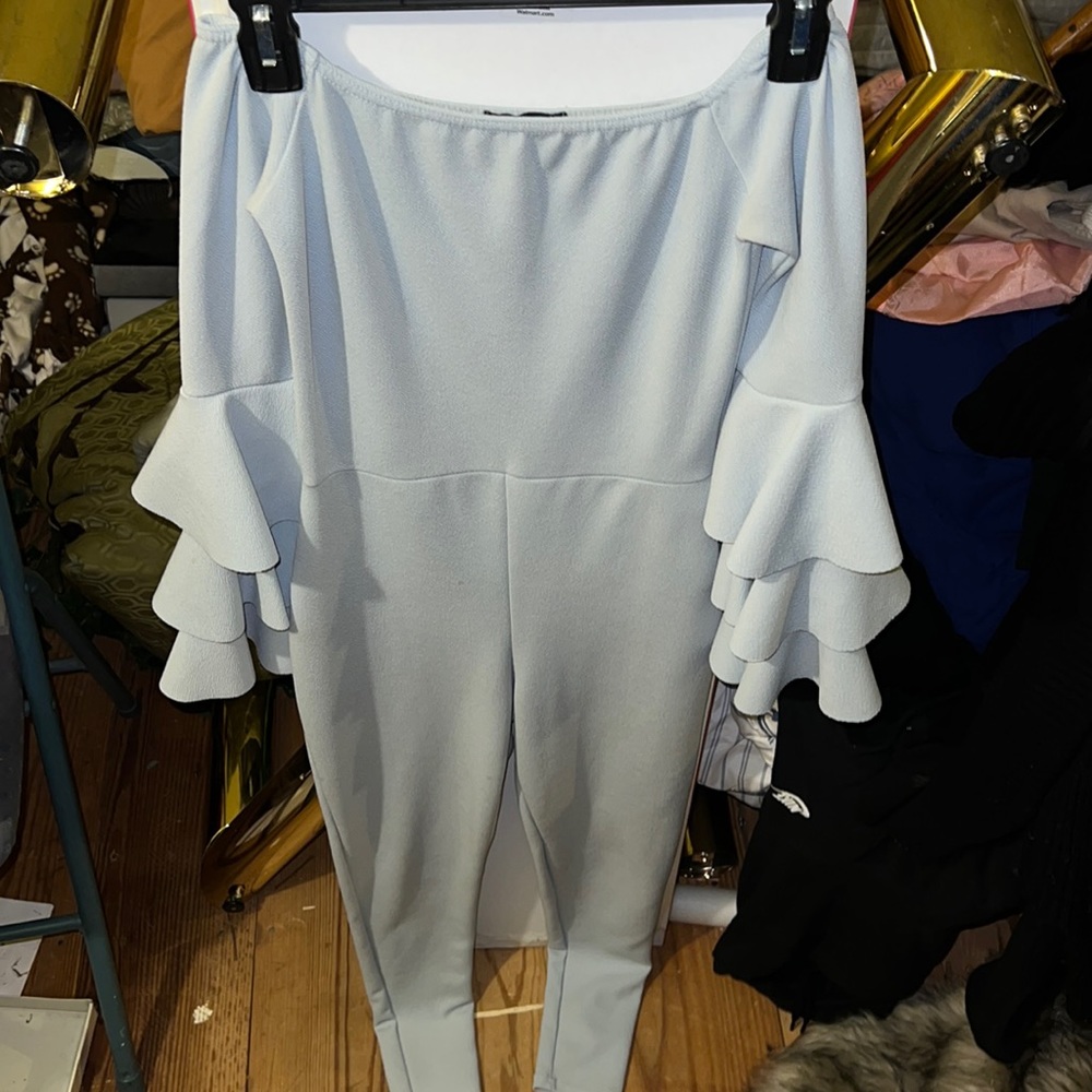 Baby blue jumpsuit with flare arms